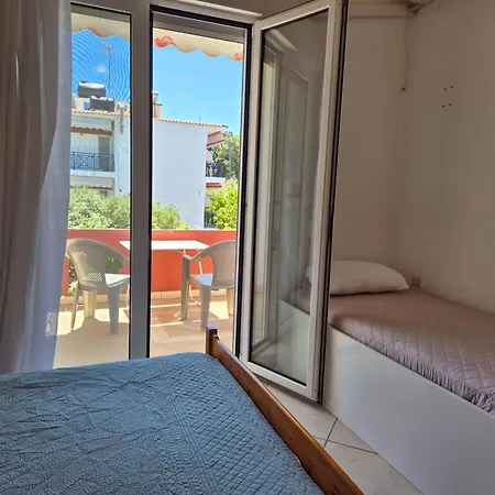 Sunset Apartment Potos